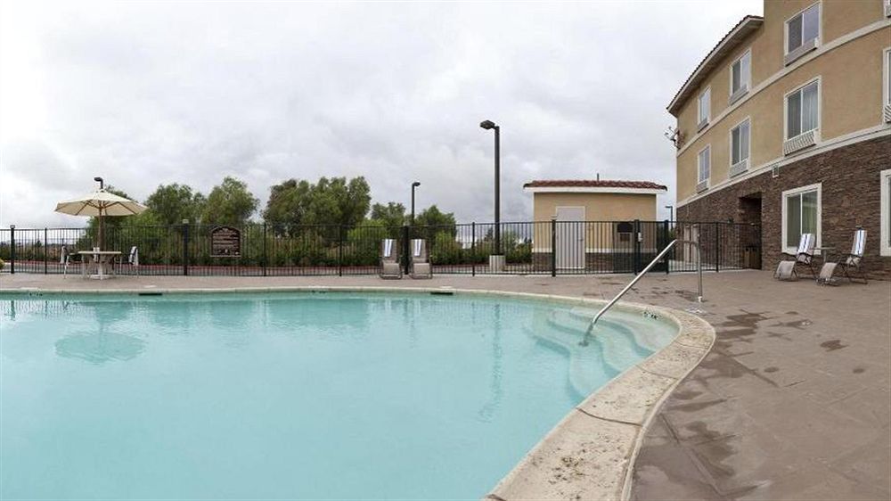 Holiday Inn Express & Suites Beaumont - Oak Valley By Ihg Bagian luar foto
